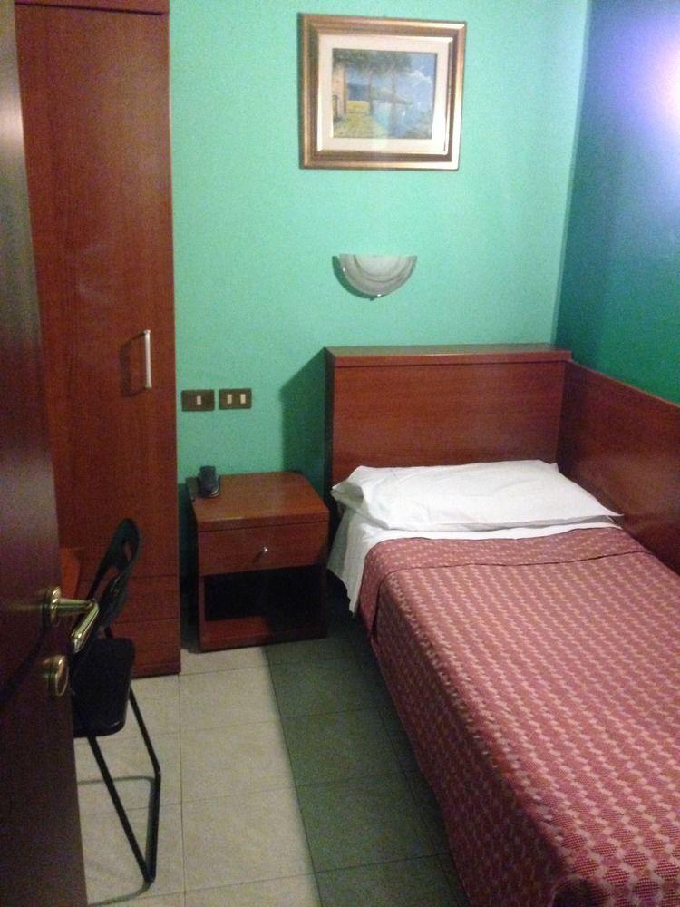 Hotel Bonola Milano Exterior foto